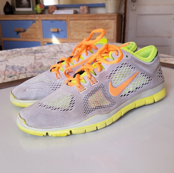 Nike Free TR Fit 4 Gray Training Shoes Sneakers - Picture 3 of 11